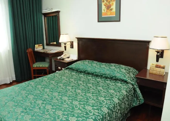 시티스테이트 타워 4* 마닐라